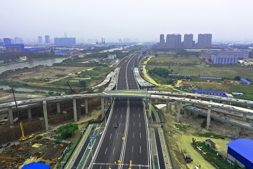 1570754386653248.jpg 東環(huán)主線橋.jpg